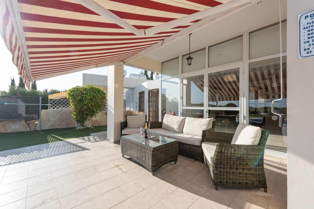 Villa Marina Sunrise By Ezoria Villas Coral Bay Luaran gambar