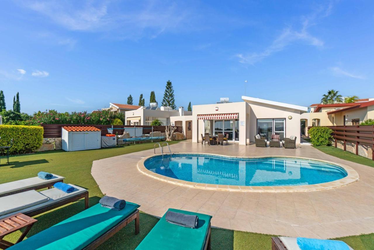 Villa Marina Sunrise By Ezoria Villas Coral Bay Luaran gambar