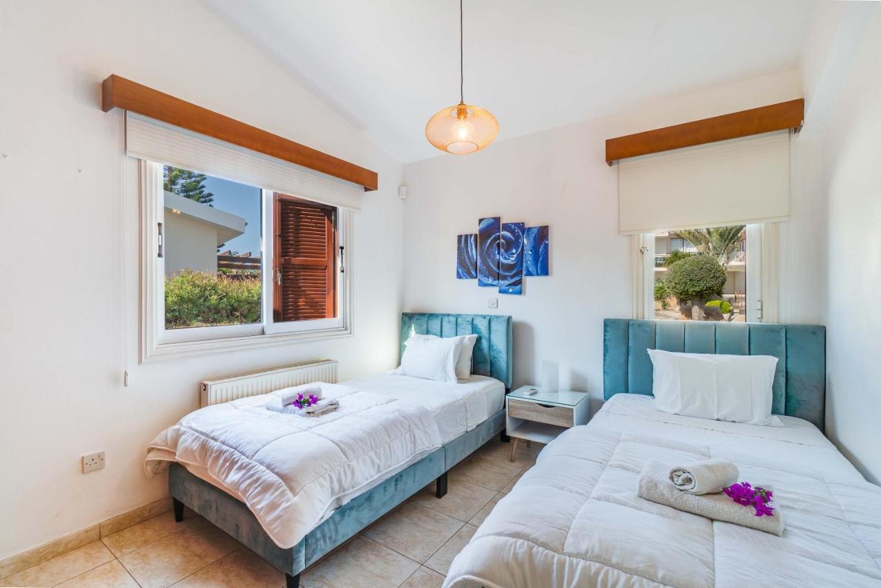 Villa Marina Sunrise By Ezoria Villas Coral Bay Luaran gambar